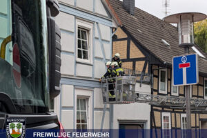 Rauchentwicklung am Gebäude Rauchentwicklung am Gebäude